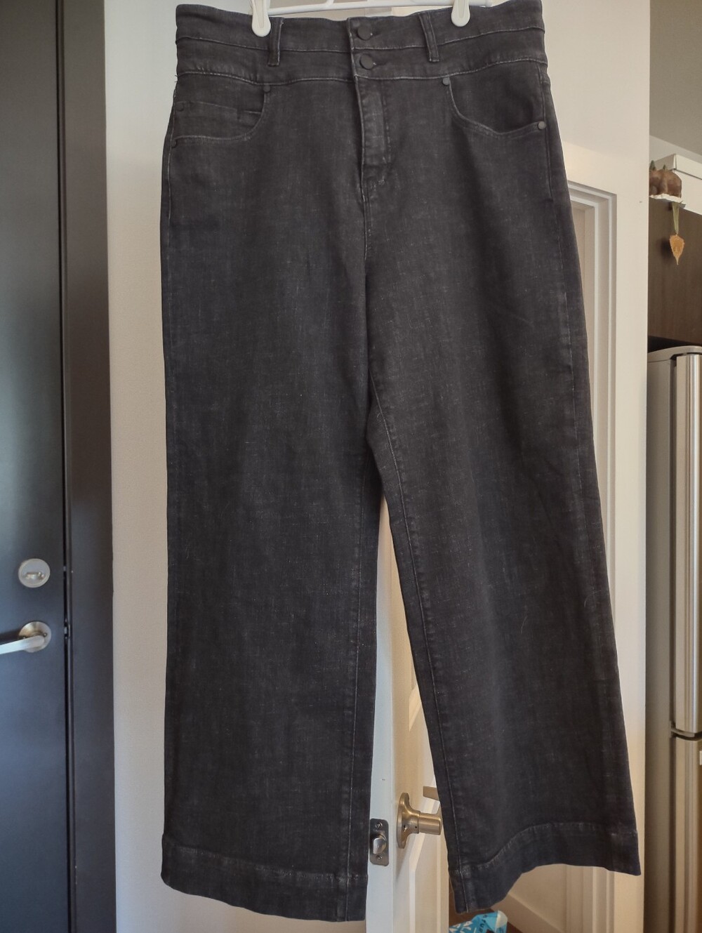 Liverpool Women's NWOT Wide-Leg Double Button 14/32 Jeans in Black High Rise
